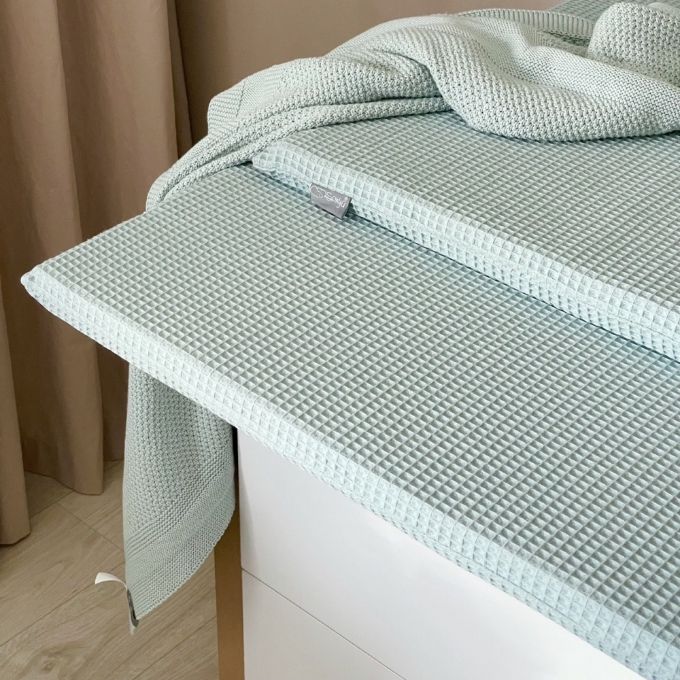 Saltea pentru masa de infasat 70 x 80 cm, menta (3)